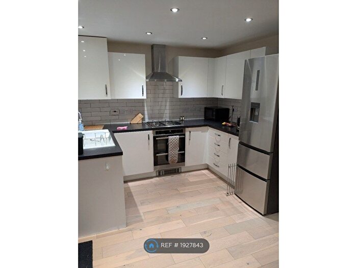 3 Bedroom Detached House To Rent In Realmwood Close, Canterbury, CT1