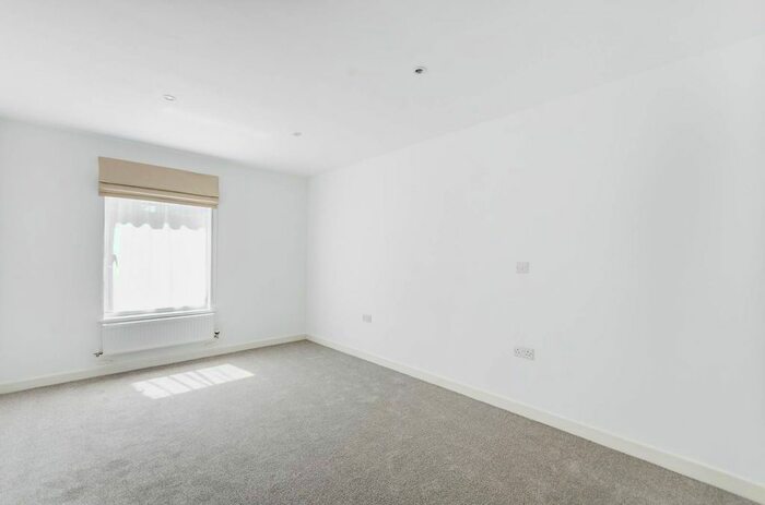 1 Bedroom Flat To Rent In Perry Vale, Forest Hill, London SE23
