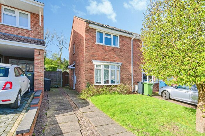 2 Bedroom Semi Detached House For Sale In Merganser, Wilnecote, Tamworth, B77