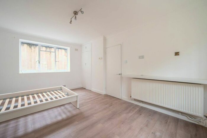Studio To Rent In Gloucester Place, Regent's Park, London, NW1
