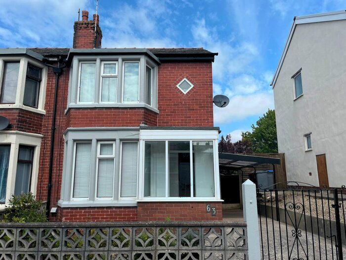 2 Bedroom Semi-Detached House To Rent In Bardsway Avenue, Blackpool, Lancashire, FY3