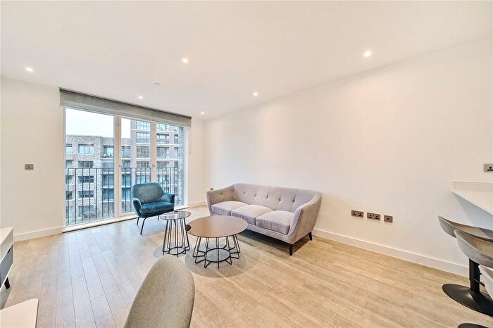 1 Bedroom Flat To Rent In Surrey Quays Road, London, SE16