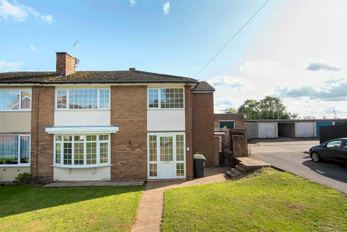 4 Bedroom Property To Rent In Millers Park, Wellingborough, NN8