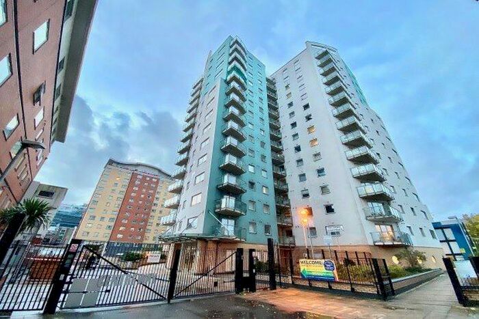 2 Bedroom Flat To Rent In City View, Ilford, IG1