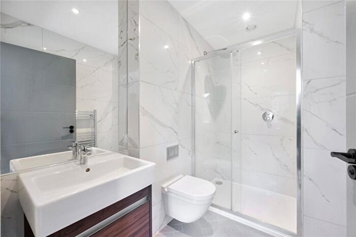 4 Bedroom Terraced House To Rent In Three Colt Street, London, E14