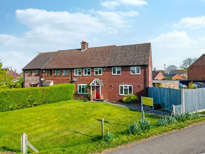 4 Bedroom Semi-detached House For Sale In Lower Icknield Way, Marsworth, HP23