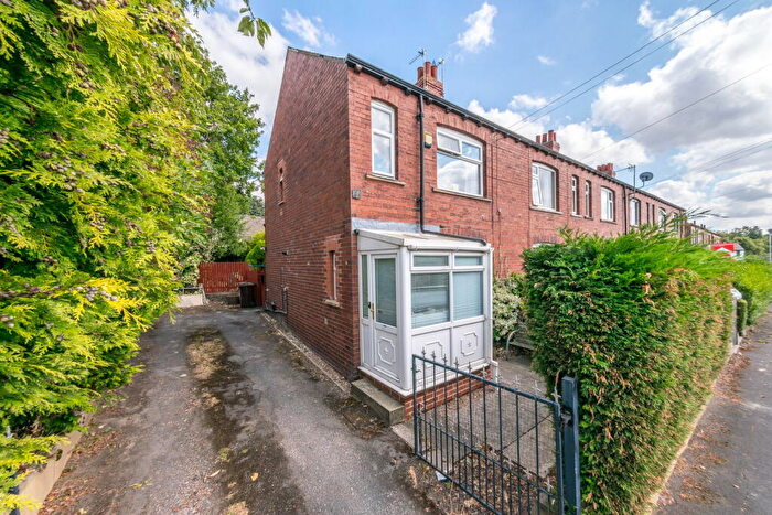 2 Bedroom End Of Terrace House For Sale In Turnshaw Avenue, Kirkburton, Huddersfield, HD8