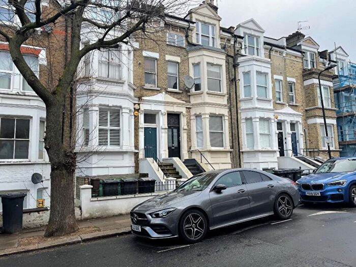 1 Bedroom Flat To Rent In Hemstal Road, London, NW6