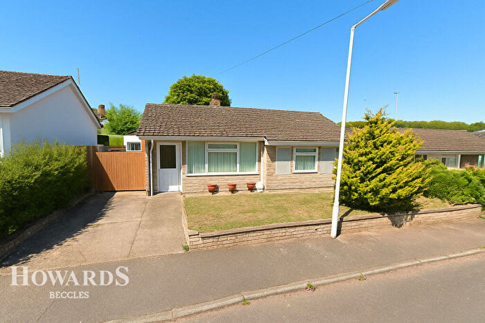 3 Bedroom Detached Bungalow For Sale In Hillcrest Road, Beccles, NR34