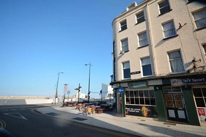 2 Bedroom Flat To Rent In King Street, Margate, CT9