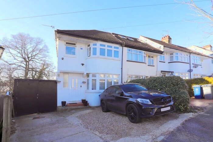 3 Bedroom Semi-Detached House To Rent In Mansfield Avenue, Barnet, EN4