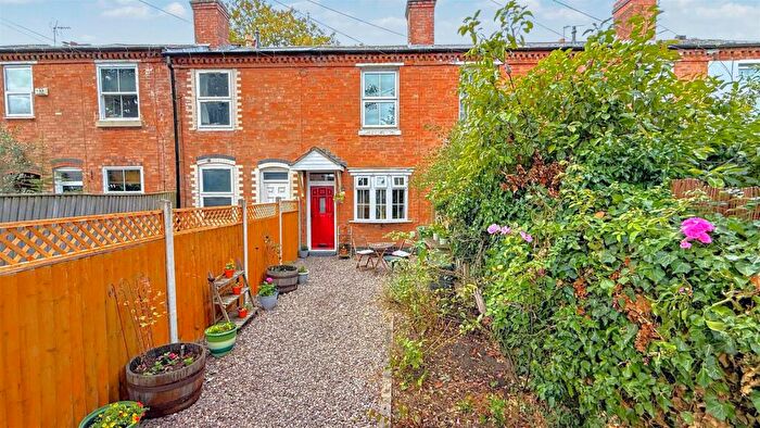 3 Bedroom Terraced House For Sale In Rose Cottages, Stirchley, Birmingham, B30