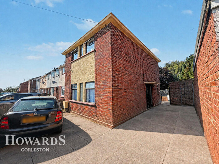 3 Bedroom End Of Terrace House For Sale In Christchurch Road, Gorleston, NR31