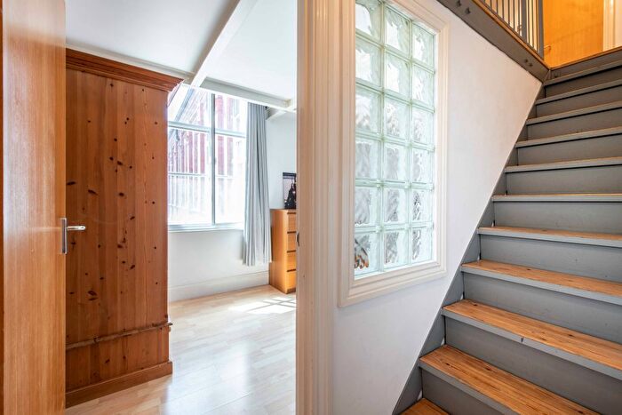 1 Bedroom Flat For Sale In Park Row, Nottingham, NG1