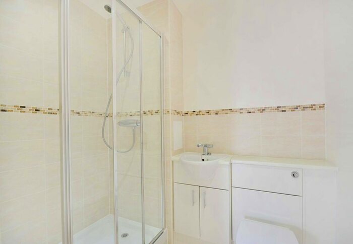 Studio To Rent In Guildford Road, Woking, GU22