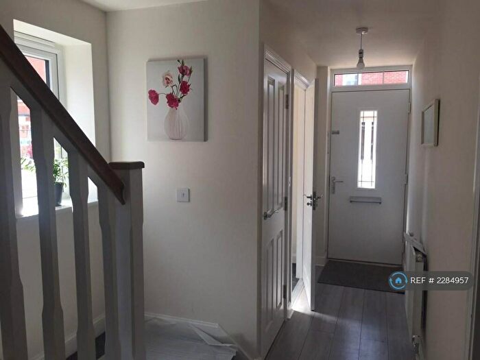 6 Bedroom Detached House To Rent In Fieldfare Way, Coventry, CV4