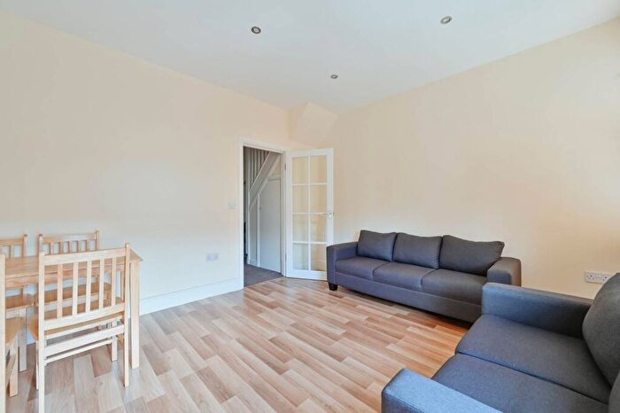 2 Bedroom Flat To Rent In Sherwood Road, South Harrow, HA2