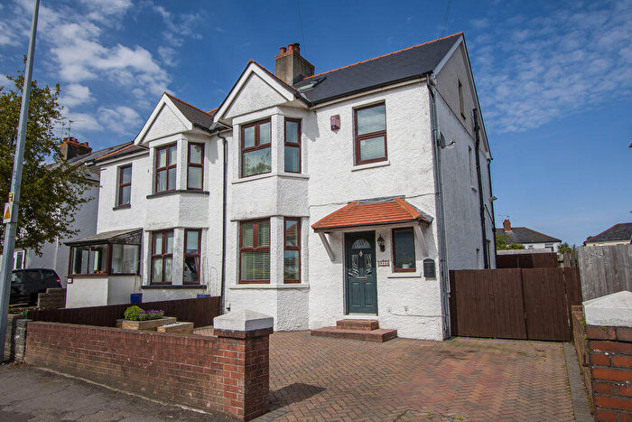 4 Bedroom Semi-Detached House For Sale In Redlands Road, Penarth, CF64