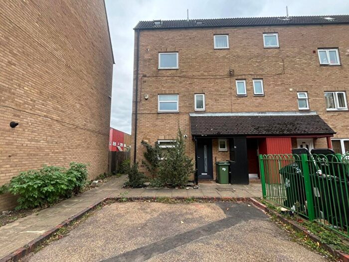 3 Bedroom Flat To Rent In Blackmead, Orton Malborne, Peterborough, PE2