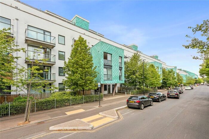 2 Bedroom Flat To Rent In Drayton Park, London, N5