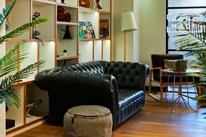 Studio To Rent In Courland Grove, SW8