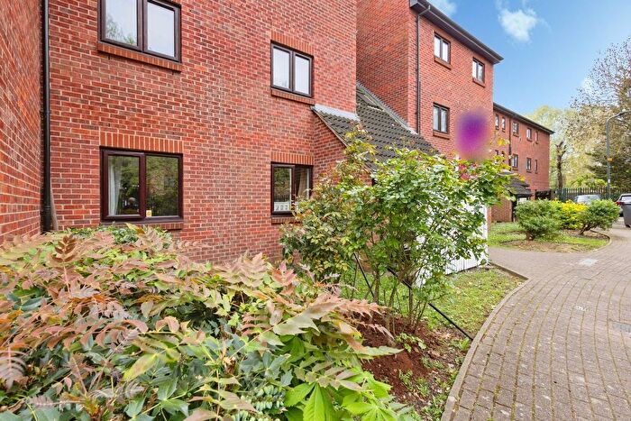 2 Bedroom Flat For Sale In Elgar Avenue, London, NW10