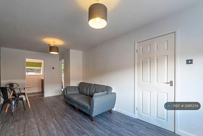 1 Bedroom Maisonette To Rent In Woodstock Avenue, Nottingham, NG7
