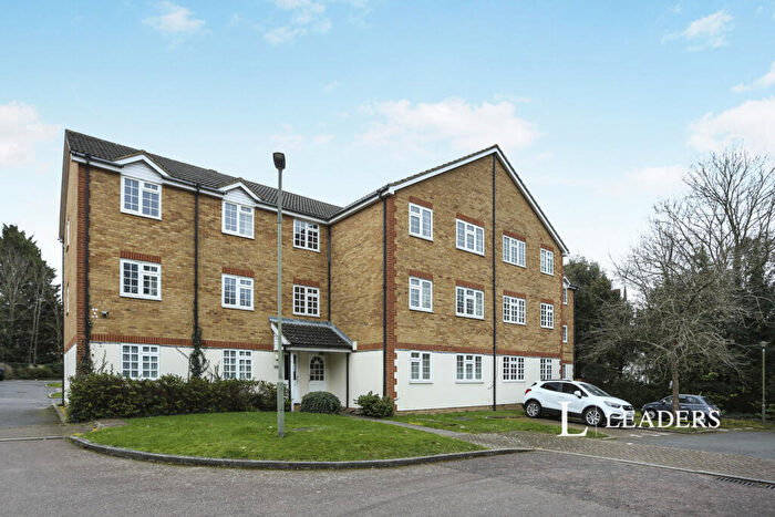 1 Bedroom Flat To Rent In Hanson Close, Beckenham, BR3