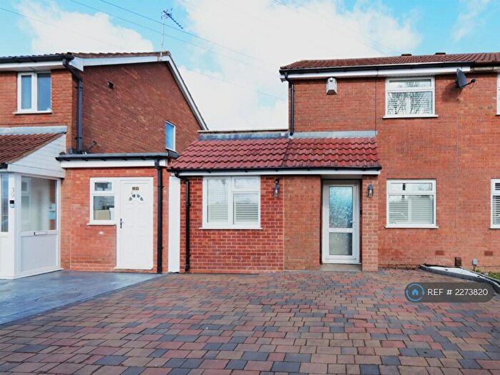 3 Bedroom Semi-Detached House To Rent In Stonehouse Lane, Quinton, Birmingham, B32