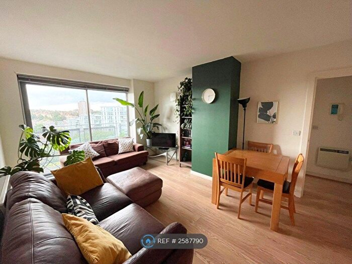 2 Bedroom Flat To Rent In Washington Building, London, SE13