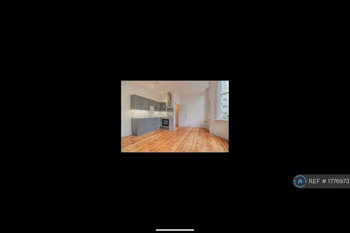 1 Bedroom Flat To Rent In High Street, Southampton, SO14