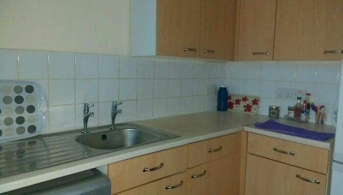 2 Bedroom Flat To Rent In Napier Street, Shieldfield, Newcastle Upon Tyne, NE2