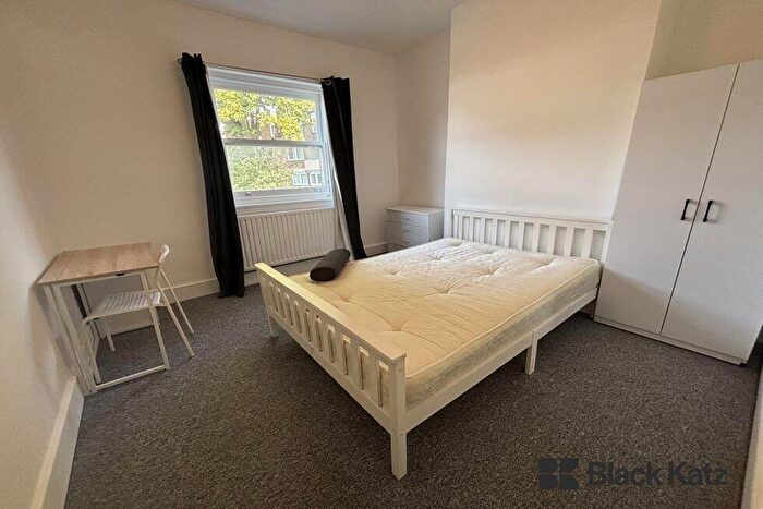 6 Bedroom Terraced House To Rent In Clayton Road, Peckham, SE15