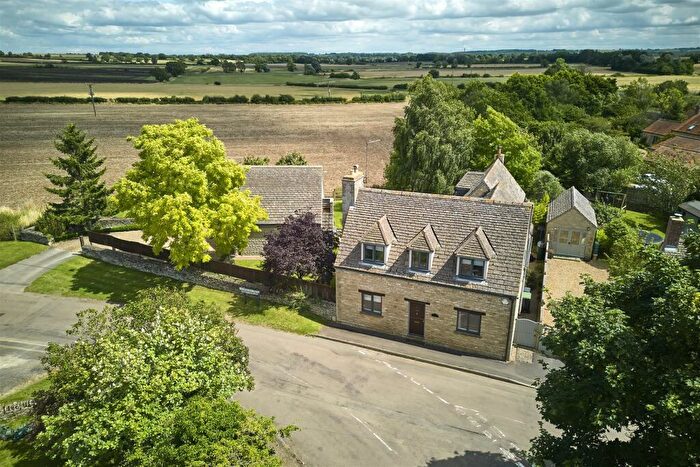 6 Bedroom Detached House For Sale In Nassington Road, Woodnewton, PE8