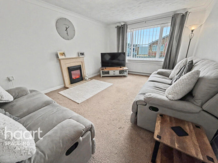 2 Bedroom Detached Bungalow For Sale In Eastgate Gardens, Fleet, PE12