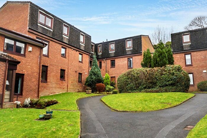 2 Bedroom Flat For Sale In Westlands Gardens, Paisley, Renfrewshire, PA2