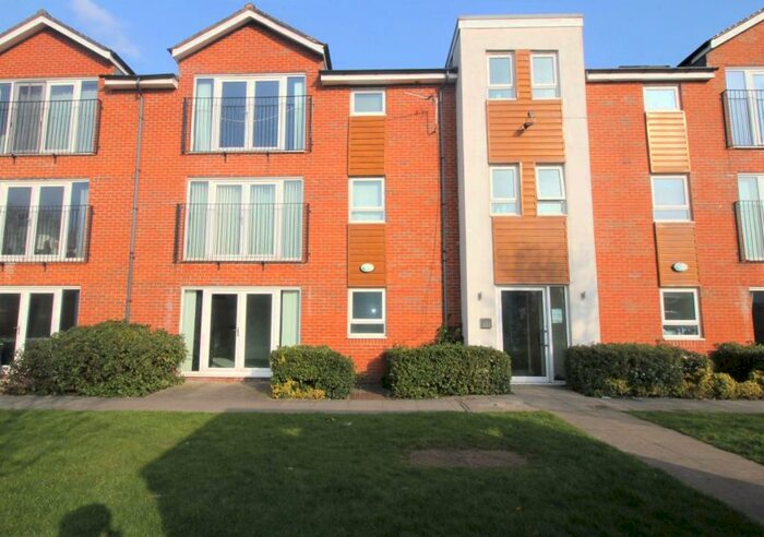 2 Bedroom Apartment To Rent In Apartment, - Cornishway, Manchester, M22