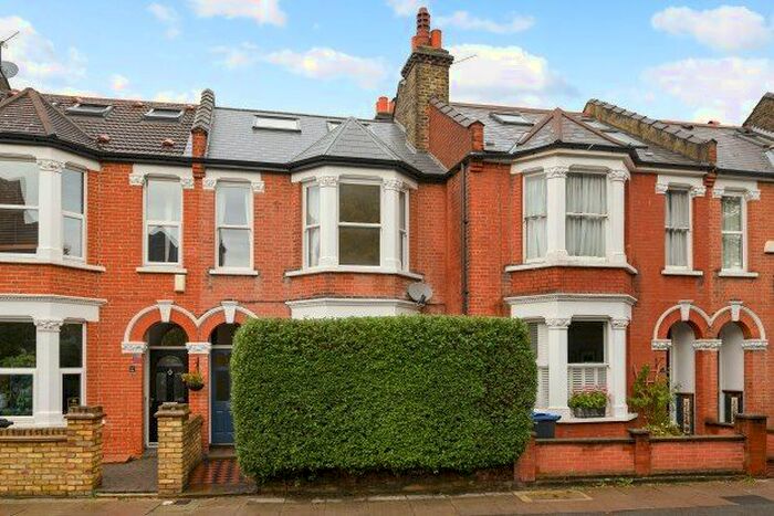 4 Bedroom Property To Rent In Dundonald Road, Wimbledon, SW19