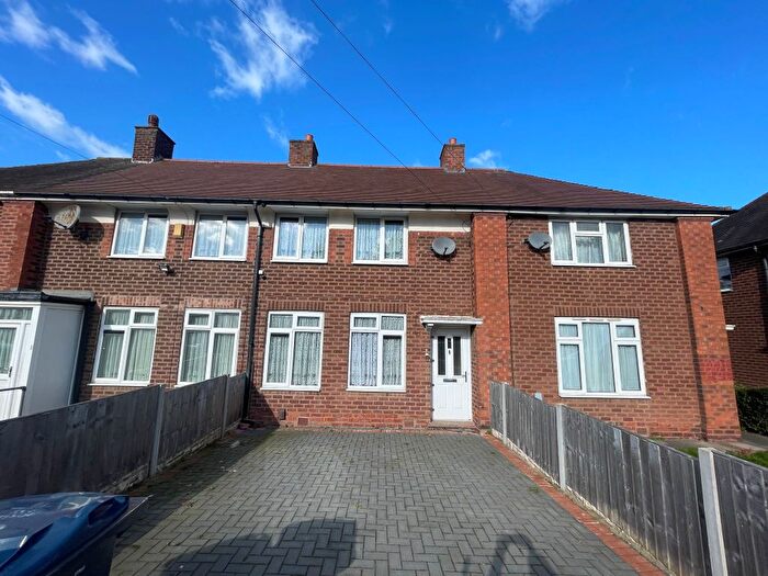 3 Bedroom Terraced House For Sale In Wyndhurst Road, Birmingham, B33