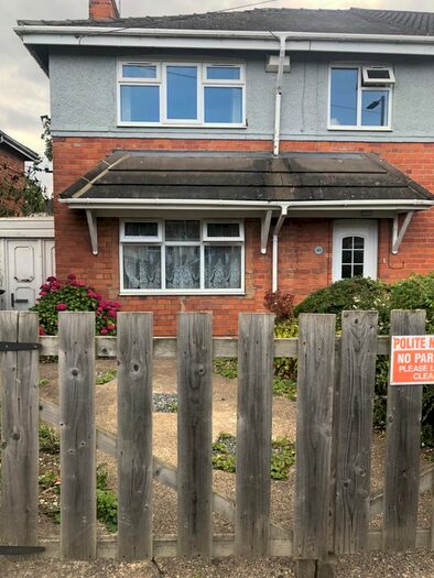 3 Bedroom Property To Rent In Weighton Grove, Hull, HU6