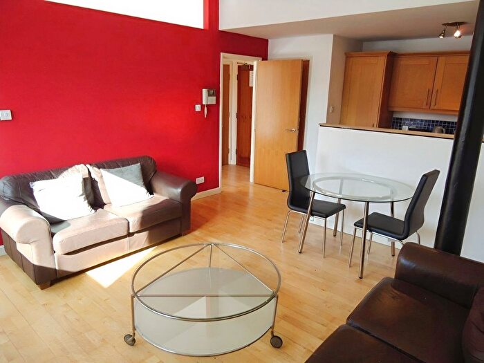 1 Bedroom Flat To Rent In Vicar Lane, Leeds, West Yorkshire, LS1