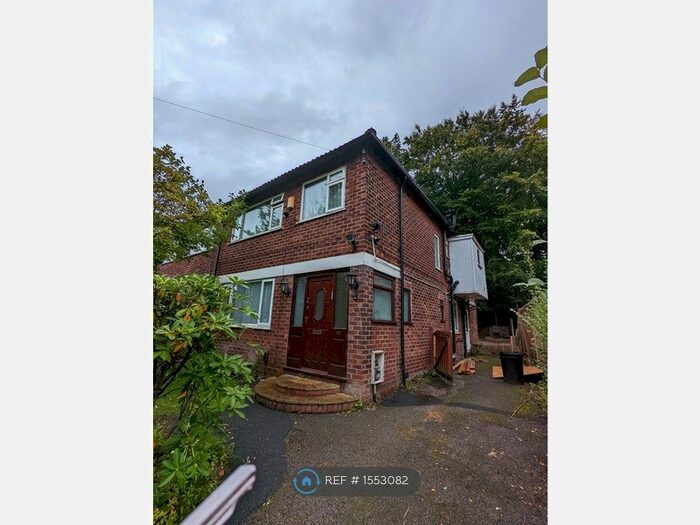 4 Bedroom Semi-Detached House To Rent In Singleton Road, Salford, M7