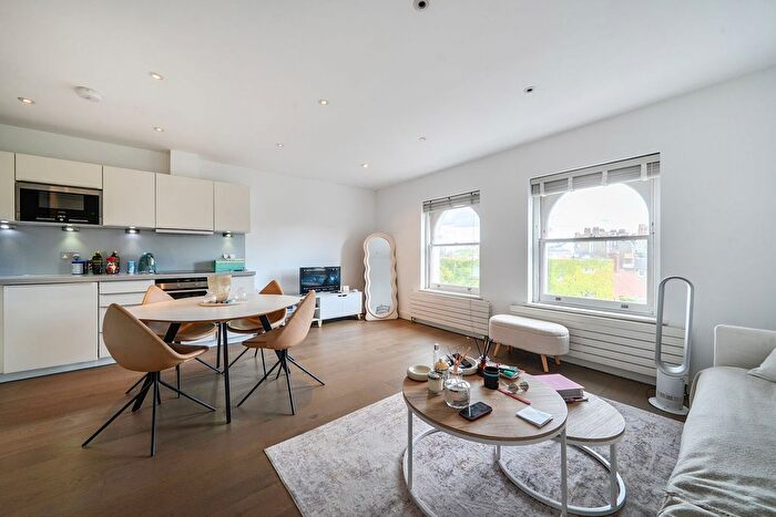 1 Bedroom Flat For Sale In Fulham Road, Chelsea, Chelsea, London, SW10