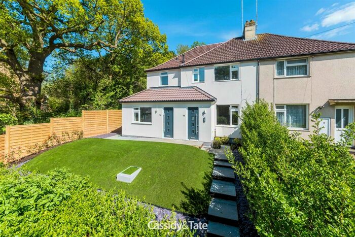 2 Bedroom Apartment To Rent In Dellfield St Albans, AL1