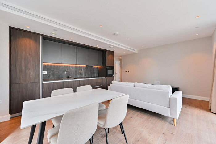 2 Bedroom Flat For Sale In Gasholder Place, Vauxhall, London, SE11