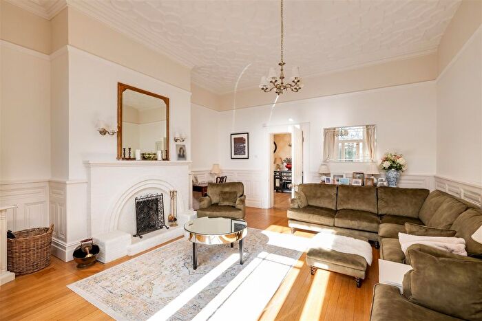 4 Bedroom Terraced House For Sale In Sunderland Hill, Ravensden, Bedford, MK44