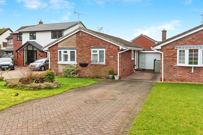 2 Bedroom Detached Bungalow For Sale In Lower Penkridge Road, Acton Trussell, Stafford, ST17