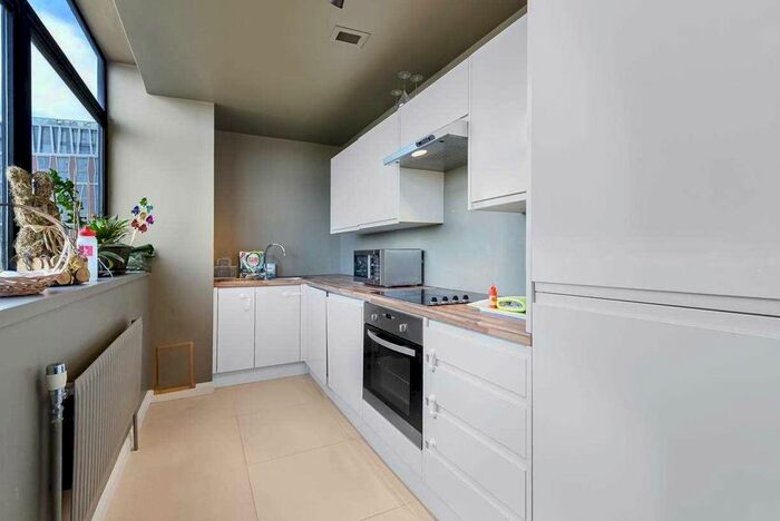 1 Bedroom Flat To Rent In Caxton Street, London, SW1H