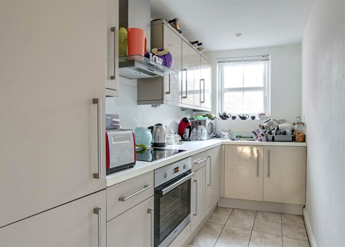 2 Bedroom House To Rent In Bridge Street, Newhaven, BN9