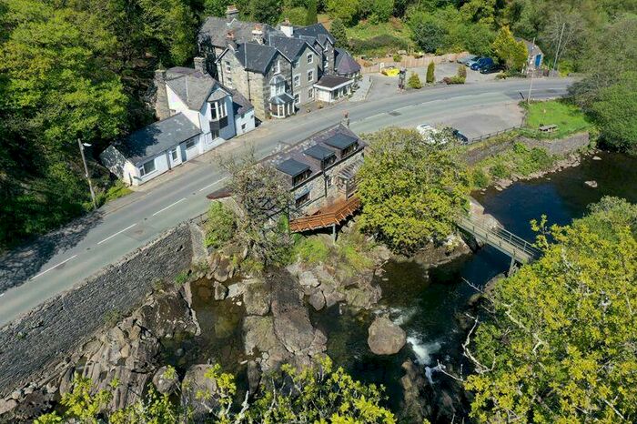 3 Bedroom Semi-Detached House For Sale In Capel Curig, LL24